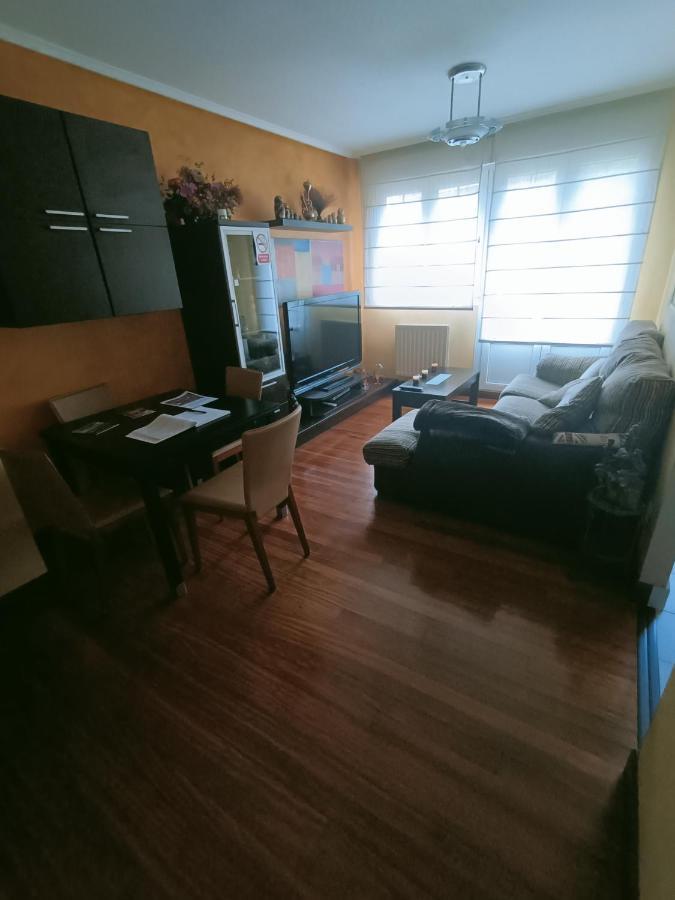 Acogedor, comunicado, aparcamiento gratis en l calle Bilbao Exterior foto