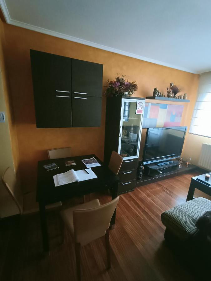 Acogedor, comunicado, aparcamiento gratis en l calle Bilbao Exterior foto